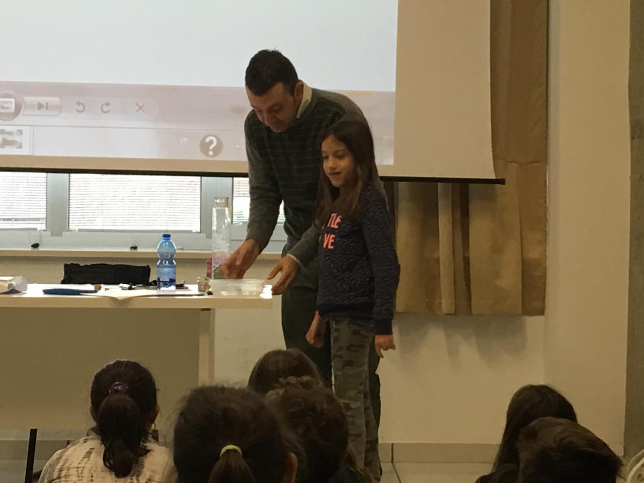 Istituto San Giuseppe La Salle Milano Scuola Primaria Lezioni Scienze Specialisti_5