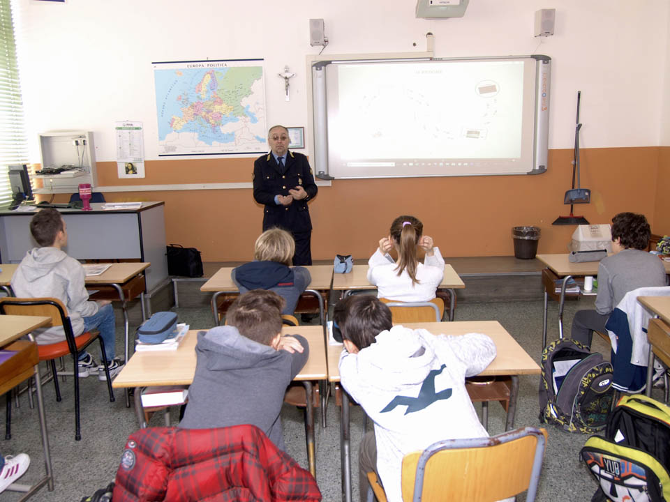 Istituto San Giuseppe La Salle Milano Scuola Secondaria Classi Seconde Incontro Polizia Locale_2