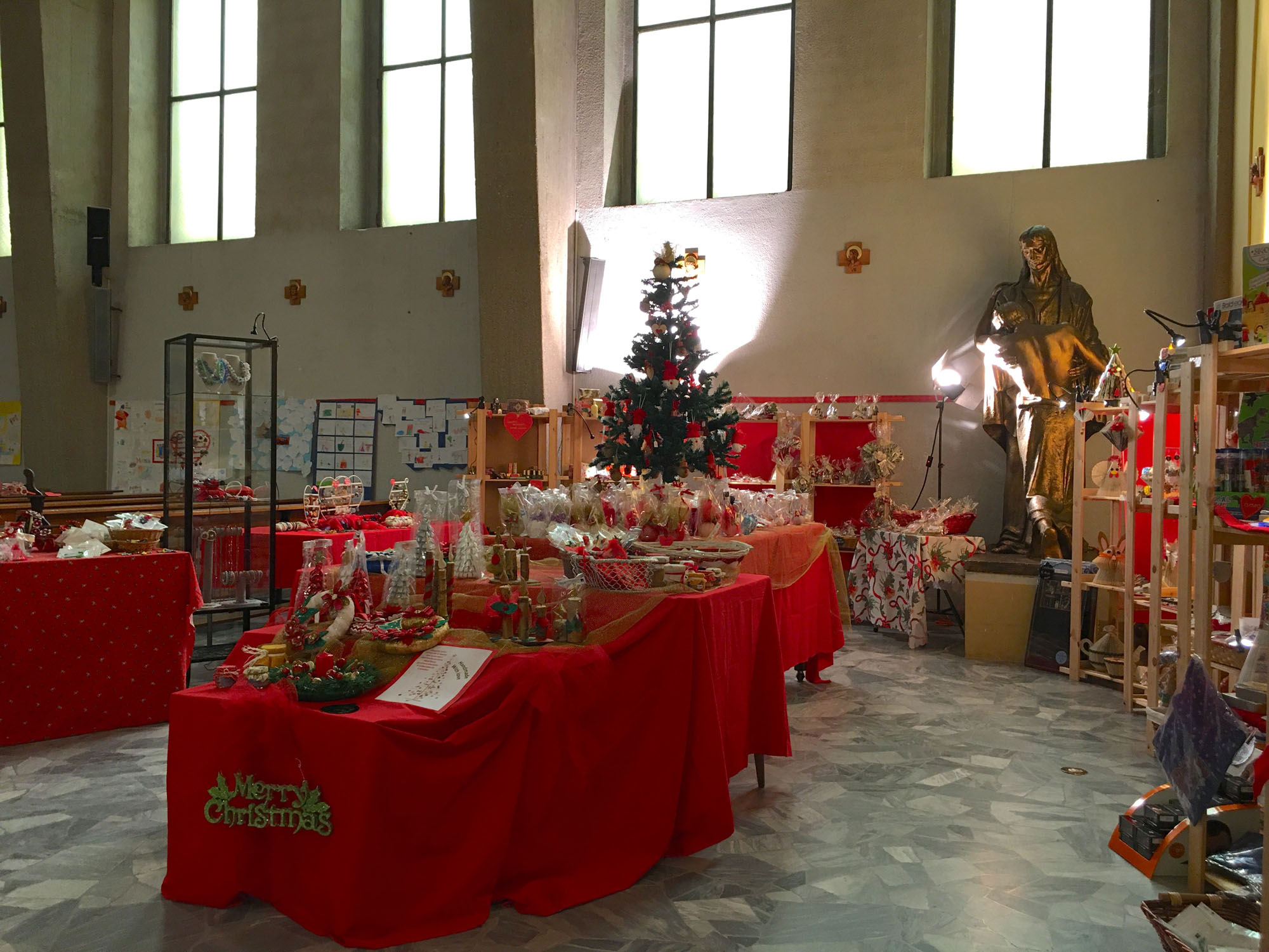 Istituto San Giuseppe La Salle Milano Bancarella di Natale 2019_2